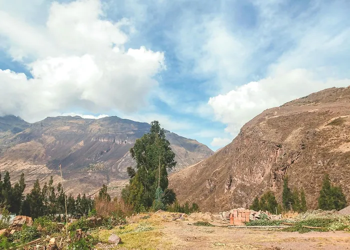 Qhosqa Wasi Munoz * Pisac